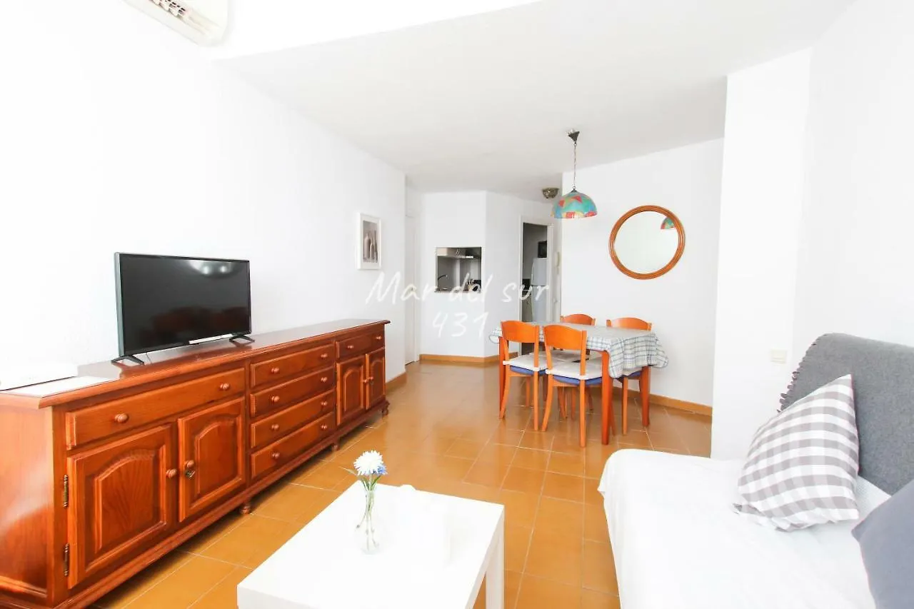Apartamento Mar del Sur Apartamentos- Piscina y Playa - PARKING GRATIS - EXCELENTE CONEXIÓN WIFI Benalmádena España