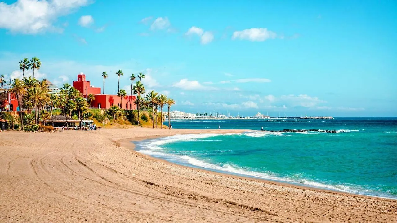 Apartamento Mar del Sur Apartamentos- Piscina y Playa - PARKING GRATIS - EXCELENTE CONEXIÓN WIFI Benalmádena España