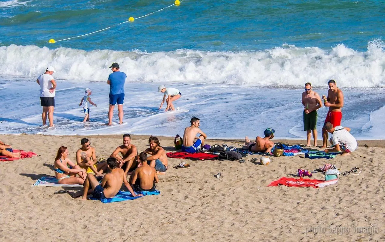 Mar del Sur Apartamentos- Piscina y Playa - PARKING GRATIS - EXCELENTE CONEXIÓN WIFI Benalmádena